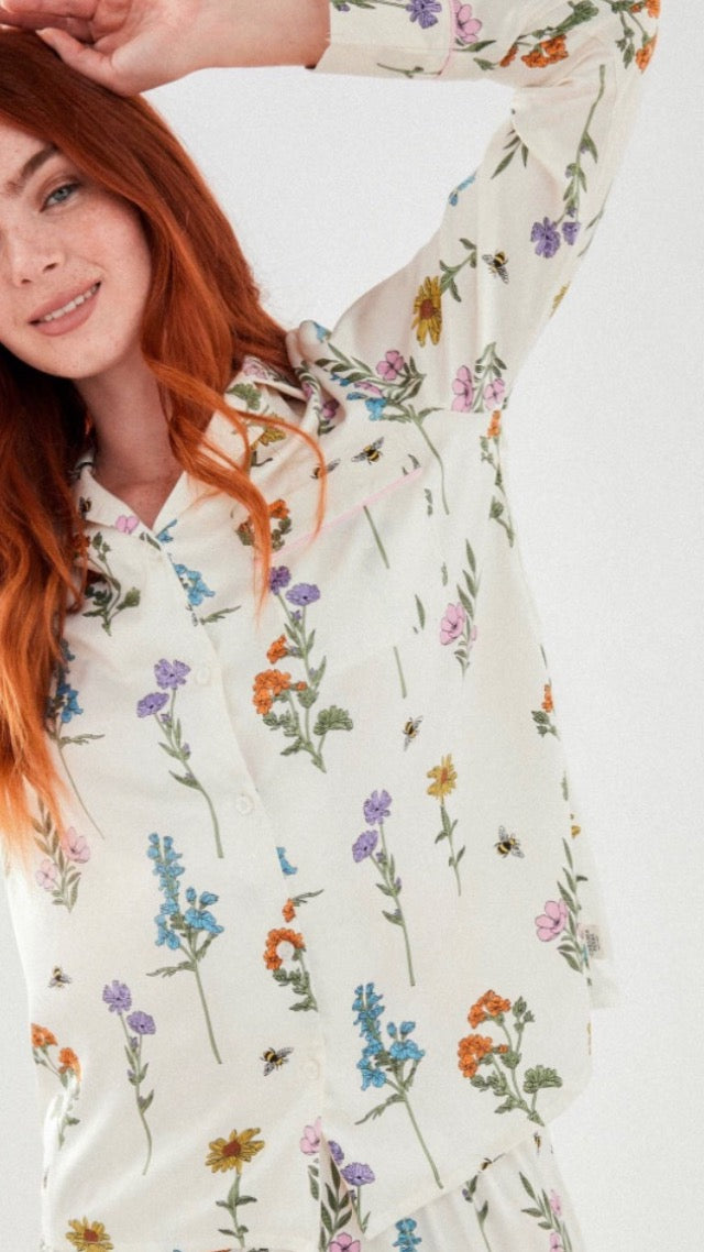 Chelsea Peers Floral Print Button Up Satin Long Pyjama Set