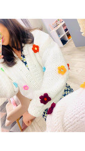 Chunky Knit Cardigan with 3D Daisies